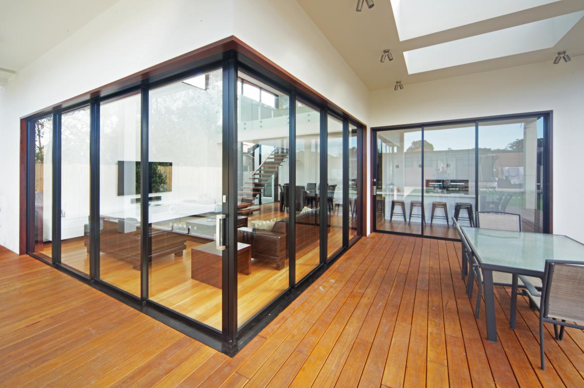 feature_100_gallery_three