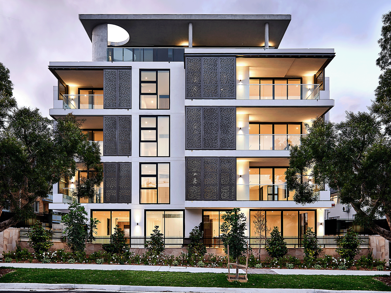 Feature_229_Orosi_Apartments_Series726_Gallery1